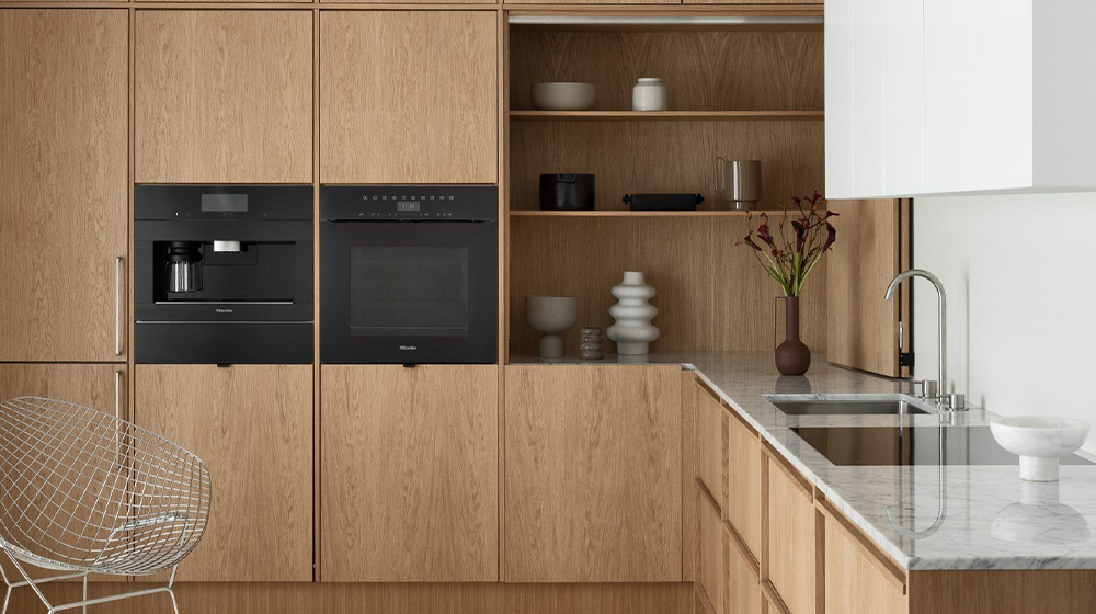 Minimalist Shallow Wood Design
